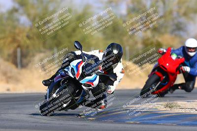 media/Jan-08-2022-SoCal Trackdays (Sat) [[1ec2777125]]/Turn 2 (150pm)/